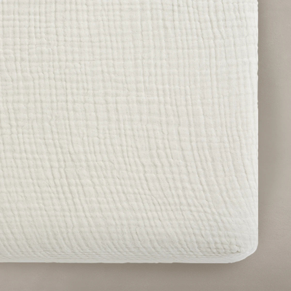 Oilo Solid Muslin Crib Sheet