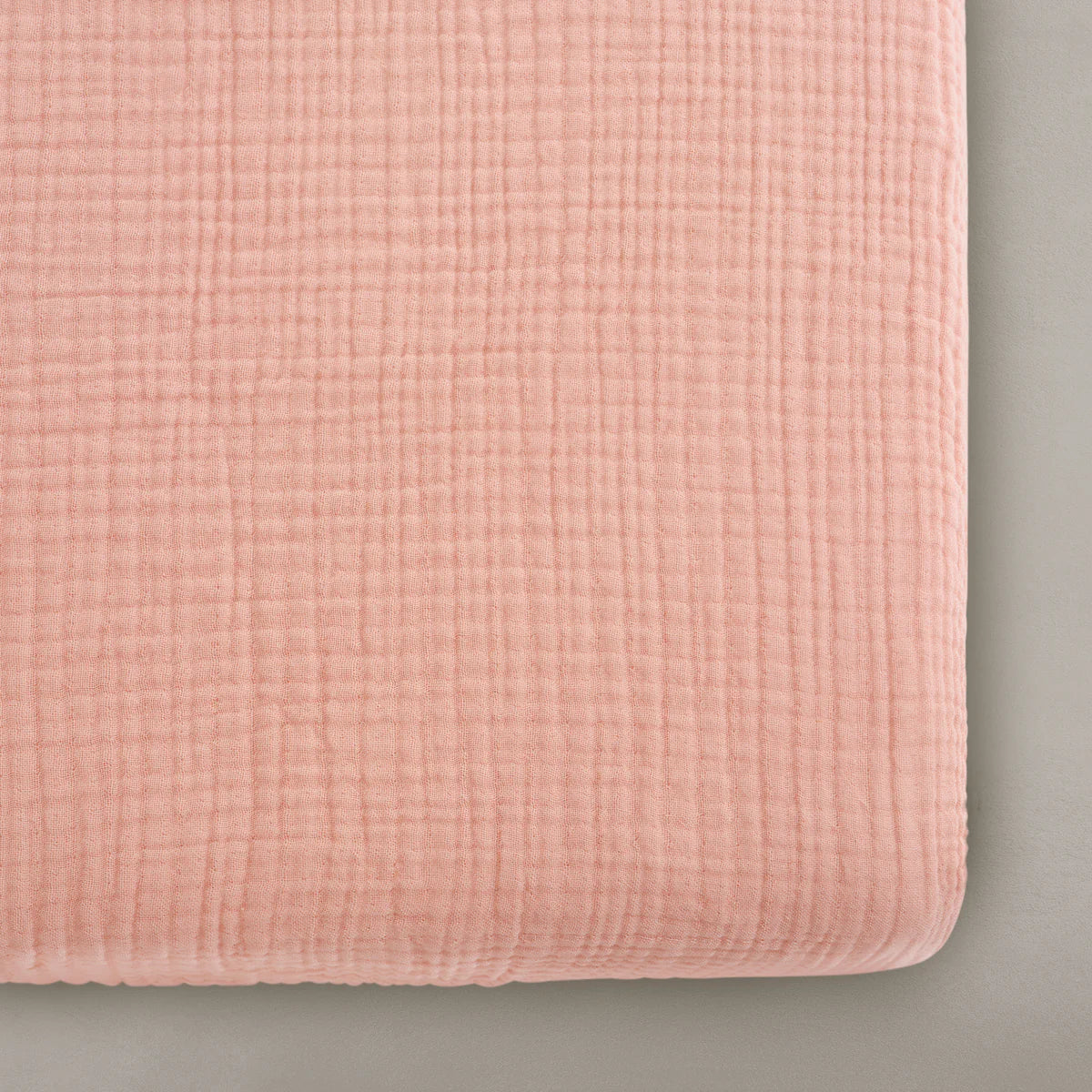 Oilo Solid Muslin Crib Sheet